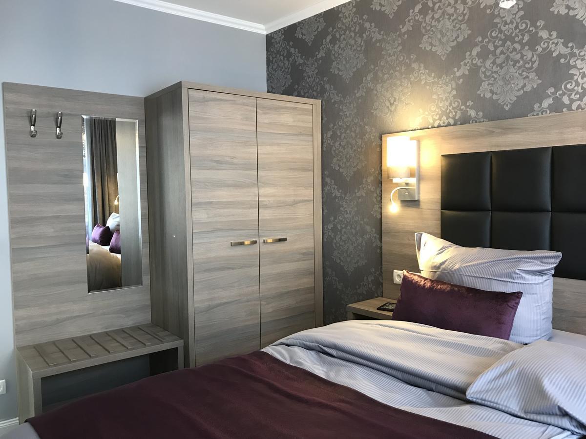 Apartmenthaus Burgenheimat In Rhens Bei Koblenz מראה חיצוני תמונה