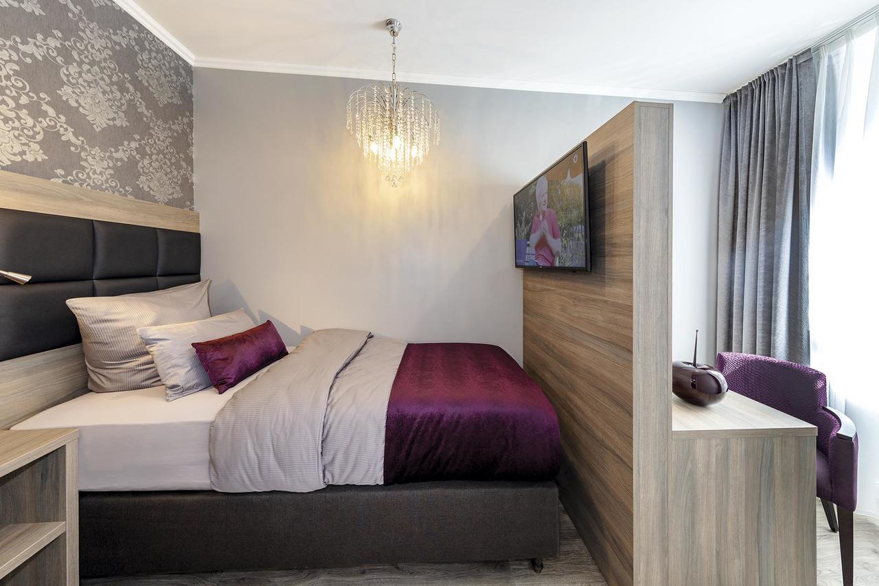 Apartmenthaus Burgenheimat In Rhens Bei Koblenz מראה חיצוני תמונה